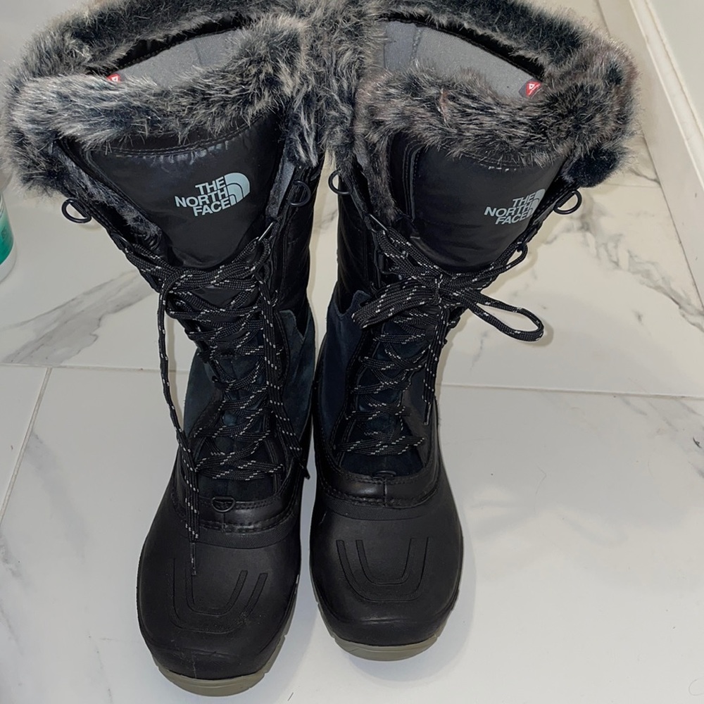 North Face snowboots
